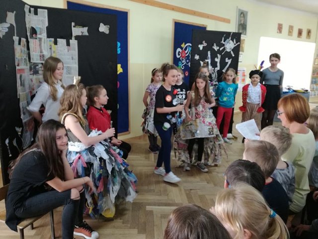 Spektakl ekologiczny w SP2 23.05.17